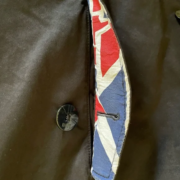 Women’s Black-BRITISH RACING INTERIOR MINI COOPER COAT. Two inside pockets - Picture 14 of 15